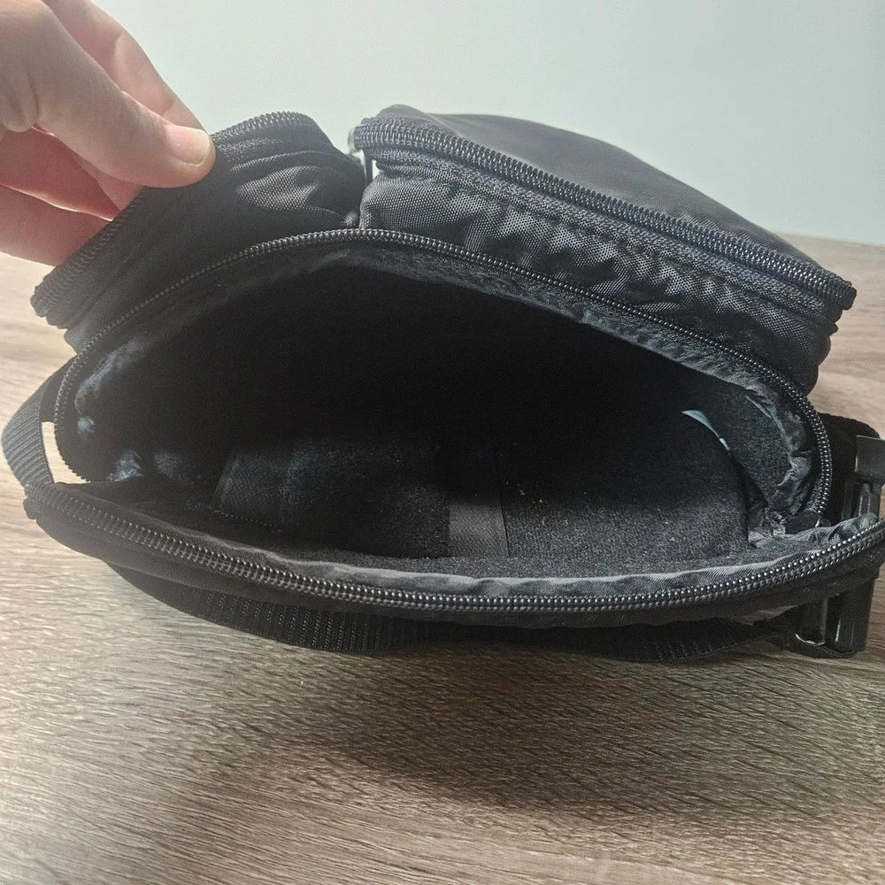 1990s VTG Case Logic CD Player Padded carry Case DM2 travel bag 10